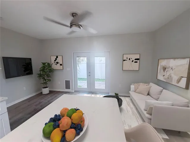 $275,000 | 4315 Tyler Circle North, St. Petersburg, FL 33709