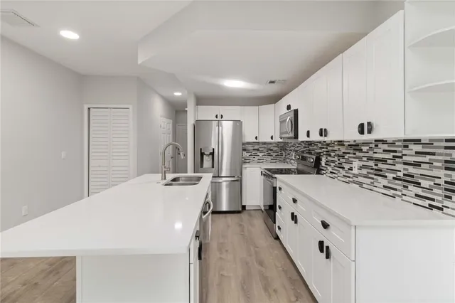 $275,000 | 4315 Tyler Circle North, St. Petersburg, FL 33709