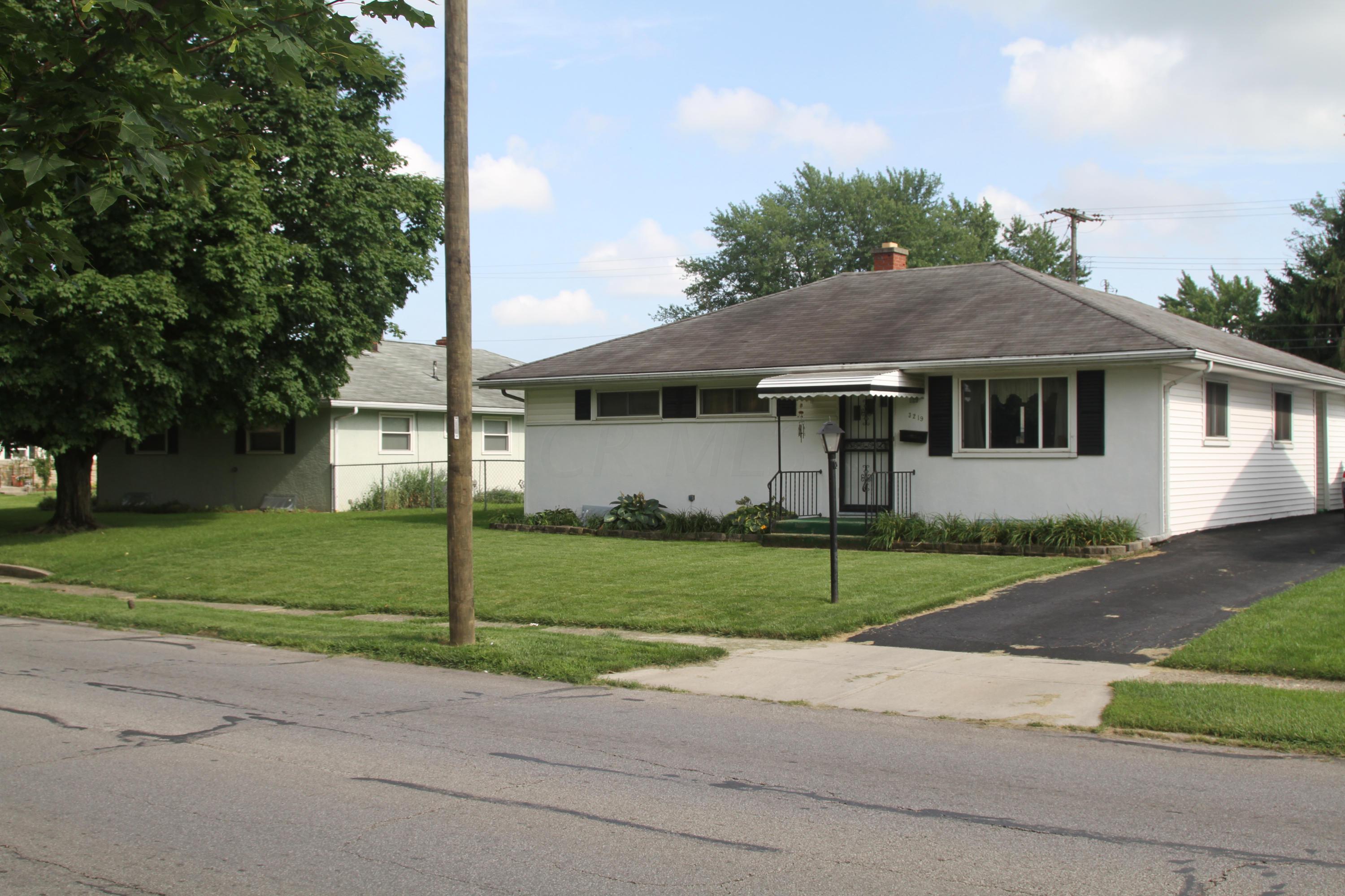 3219 Eakin Road Columbus, OH 43204 - Photo 1 of 17 Gallery Image 1