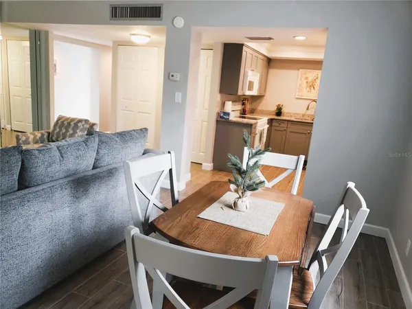 $2,300 | 1301 Gulf Boulevard, Unit 101, Clearwater Beach, FL 33767