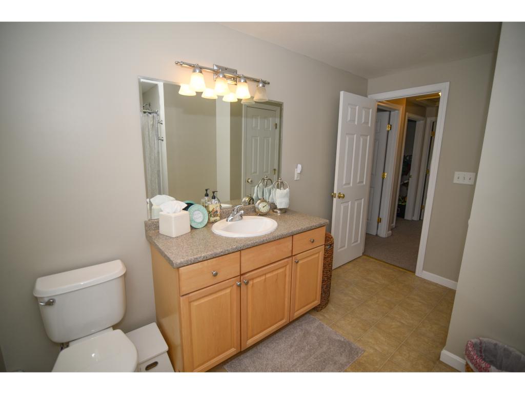 175 Moore Street Manchester, NH 03102 - Photo 10 of 16 Gallery Image 10