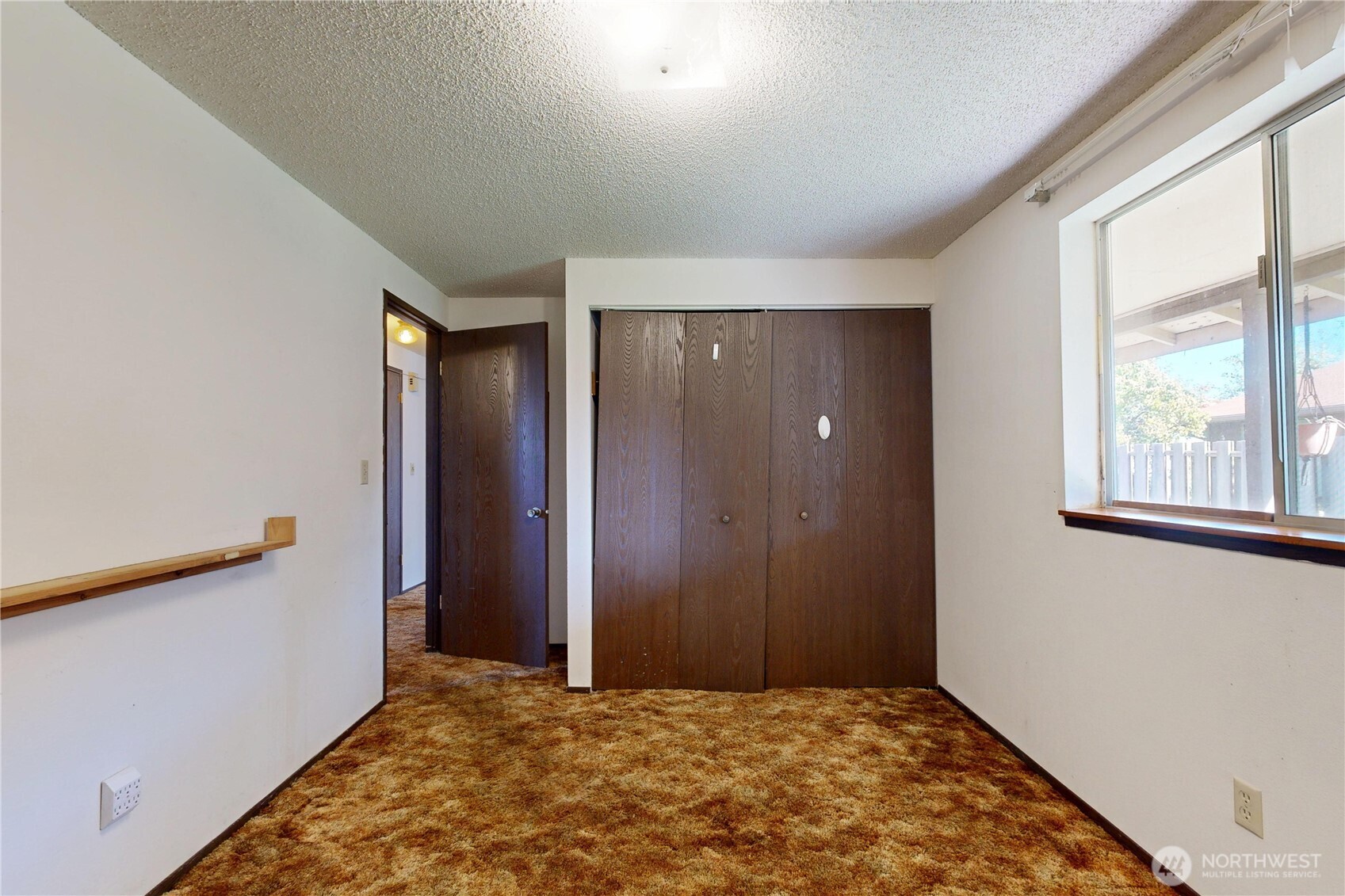 662 Southwest 1st Street College Place, WA 99324 - Photo 11 of 32