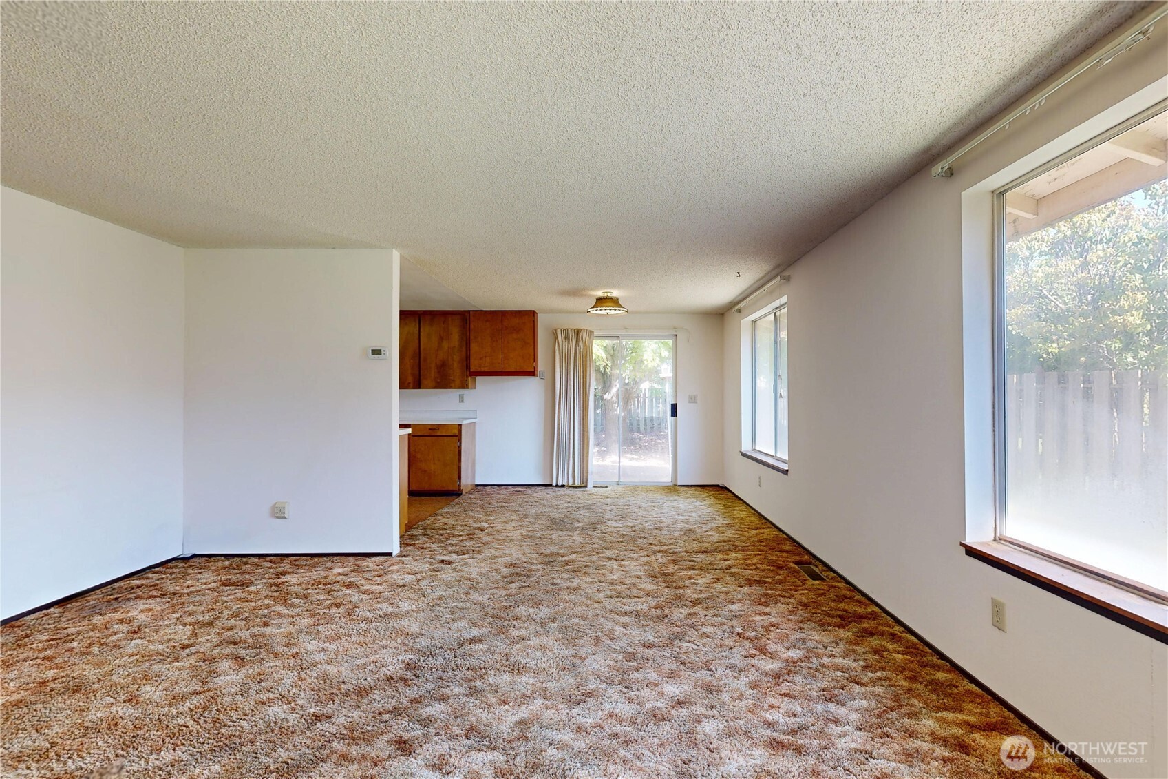 662 Southwest 1st Street College Place, WA 99324 - Photo 2 of 32