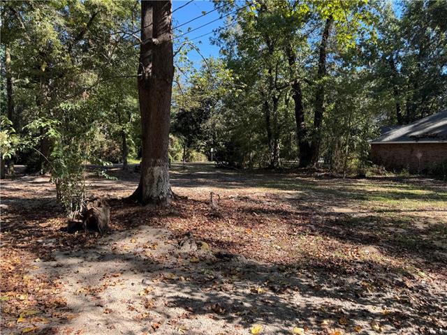 1214 North Spell Street Covington, LA 70433 - Photo 2 of 5