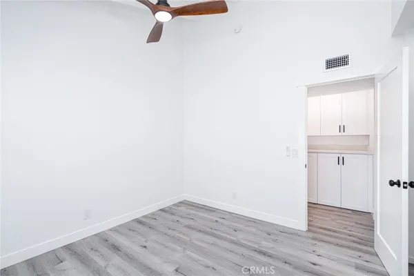 $7,000 | 905 West Balboa Boulevard, Newport Beach, CA 92661