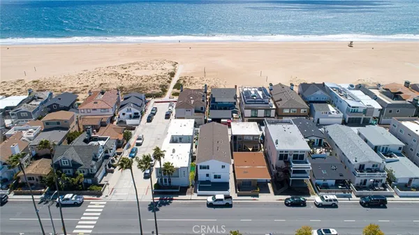 $7,000 | 905 West Balboa Boulevard, Newport Beach, CA 92661