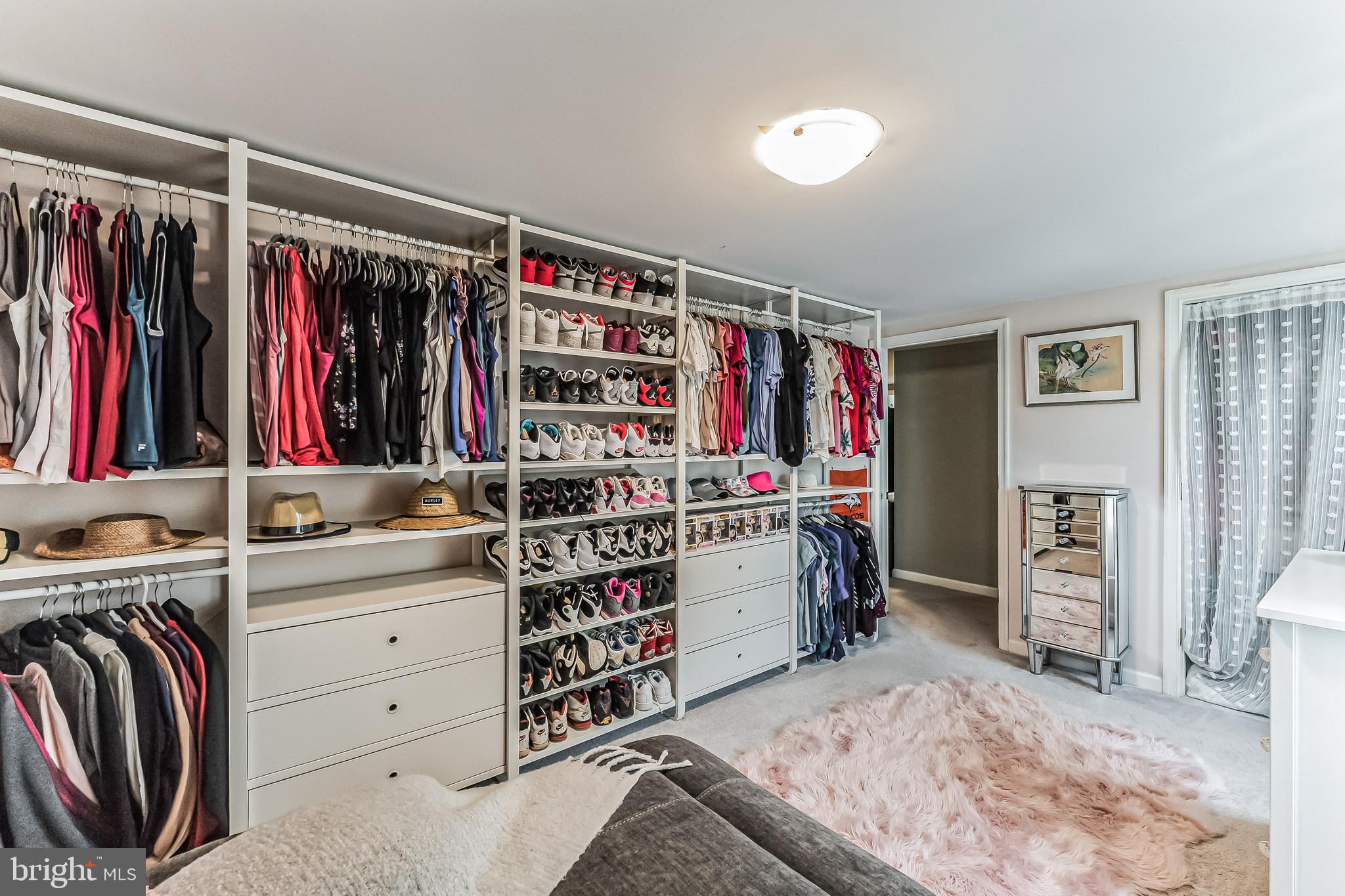 14710 Featherstone Road Woodbridge, VA 22191 - Photo 16 of 33 Bedroom 6 closet