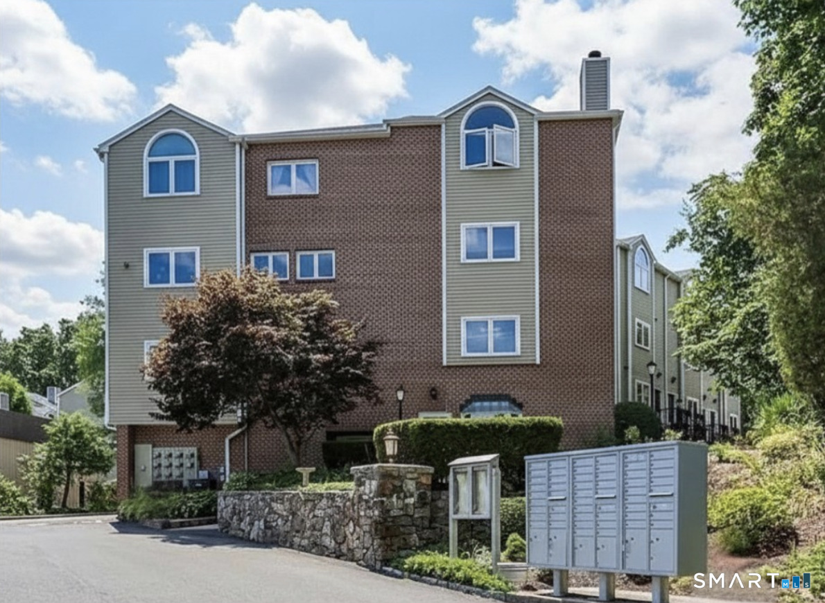 7 Seir Hill Road, Unit 15 Norwalk, CT 06850 - Photo 1 of 11