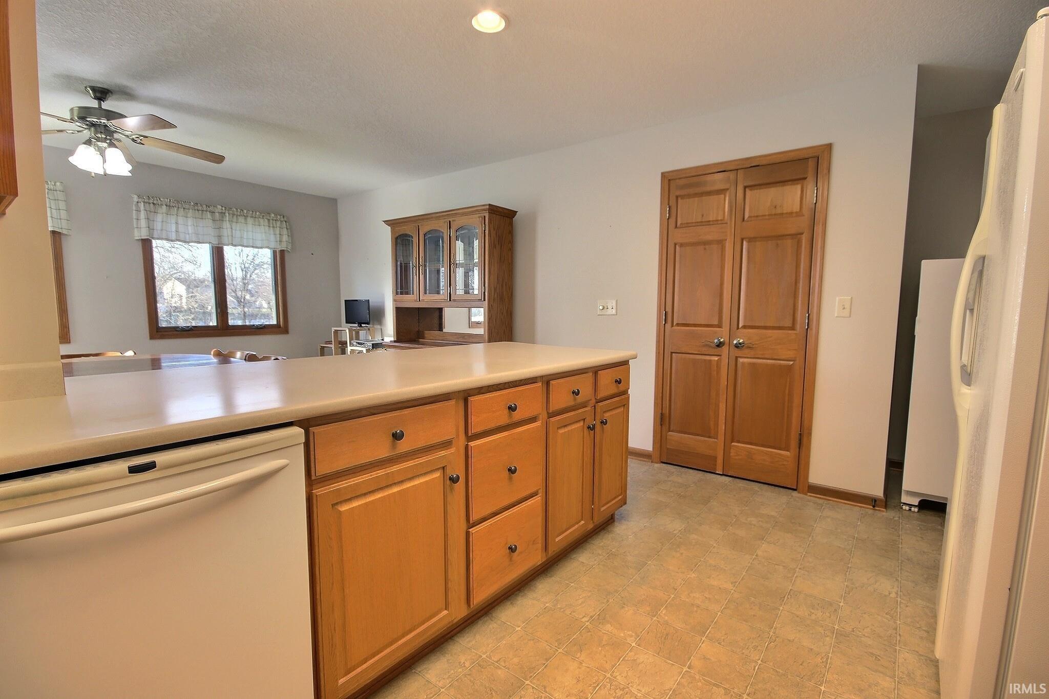 1115 Brandon Way Fort Wayne, IN 46845 - Photo 8 of 27