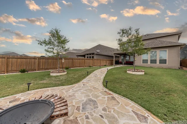 $2,950 | 14026 Blind Bandit Creek, San Antonio, TX 78254