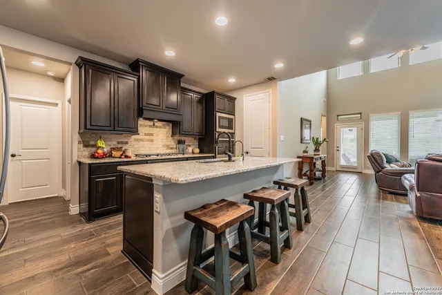 $2,950 | 14026 Blind Bandit Creek, San Antonio, TX 78254