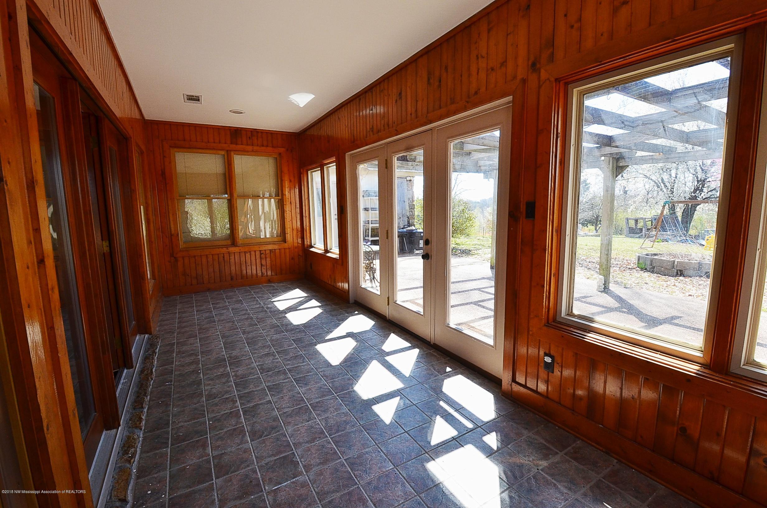 3265 Getwell Road South Hernando, MS 38632 - Photo 13 of 33 Sunroom