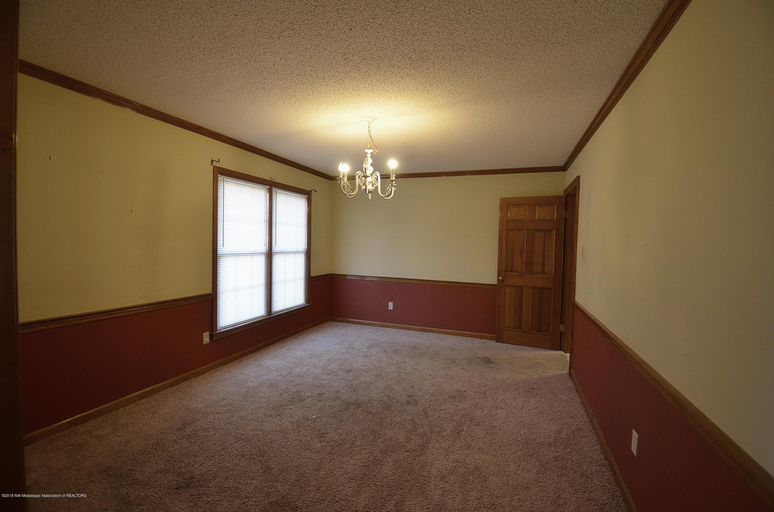 3265 Getwell Road South Hernando, MS 38632 - Photo 7 of 33 Dining room1