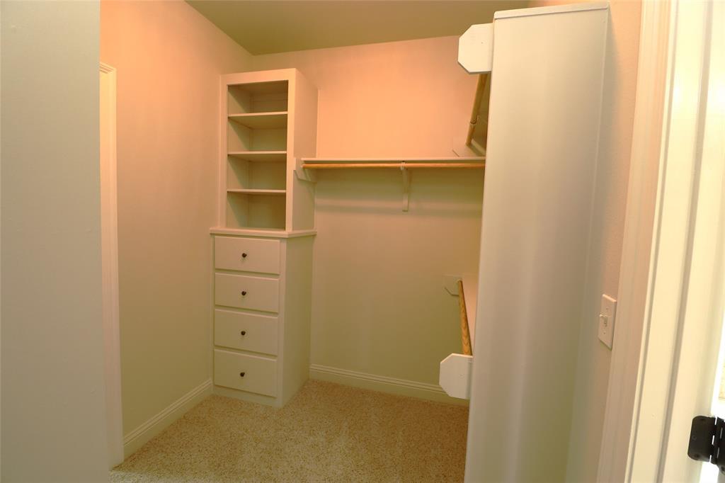 765 Dumaine Drive Bossier City, LA 71111 - Photo 16 of 20 a view of closet