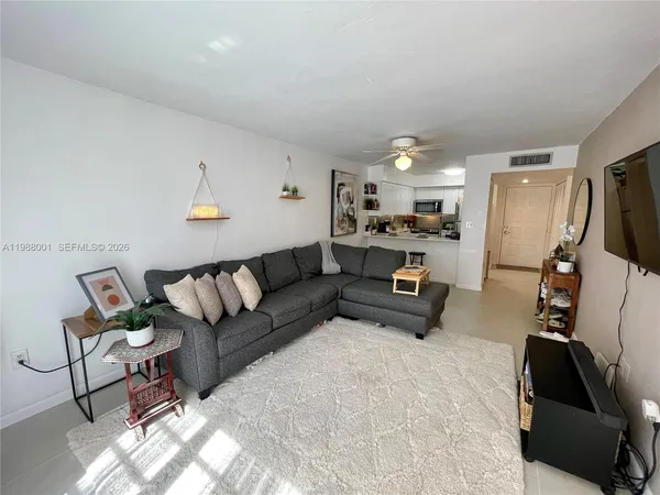 $3,300 | 1280 South Alhambra Circle, Unit 2204, Coral Gables, FL 33146