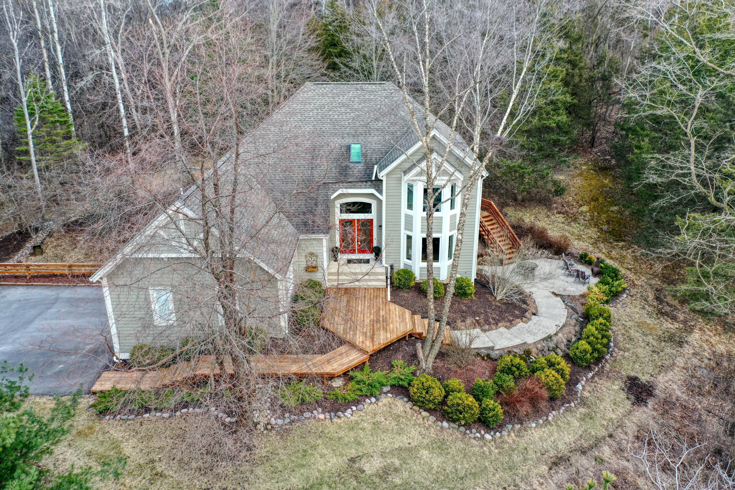 1040 North Lost Woods Road Summit, WI 53066 - Photo 1 of 1 Welcome