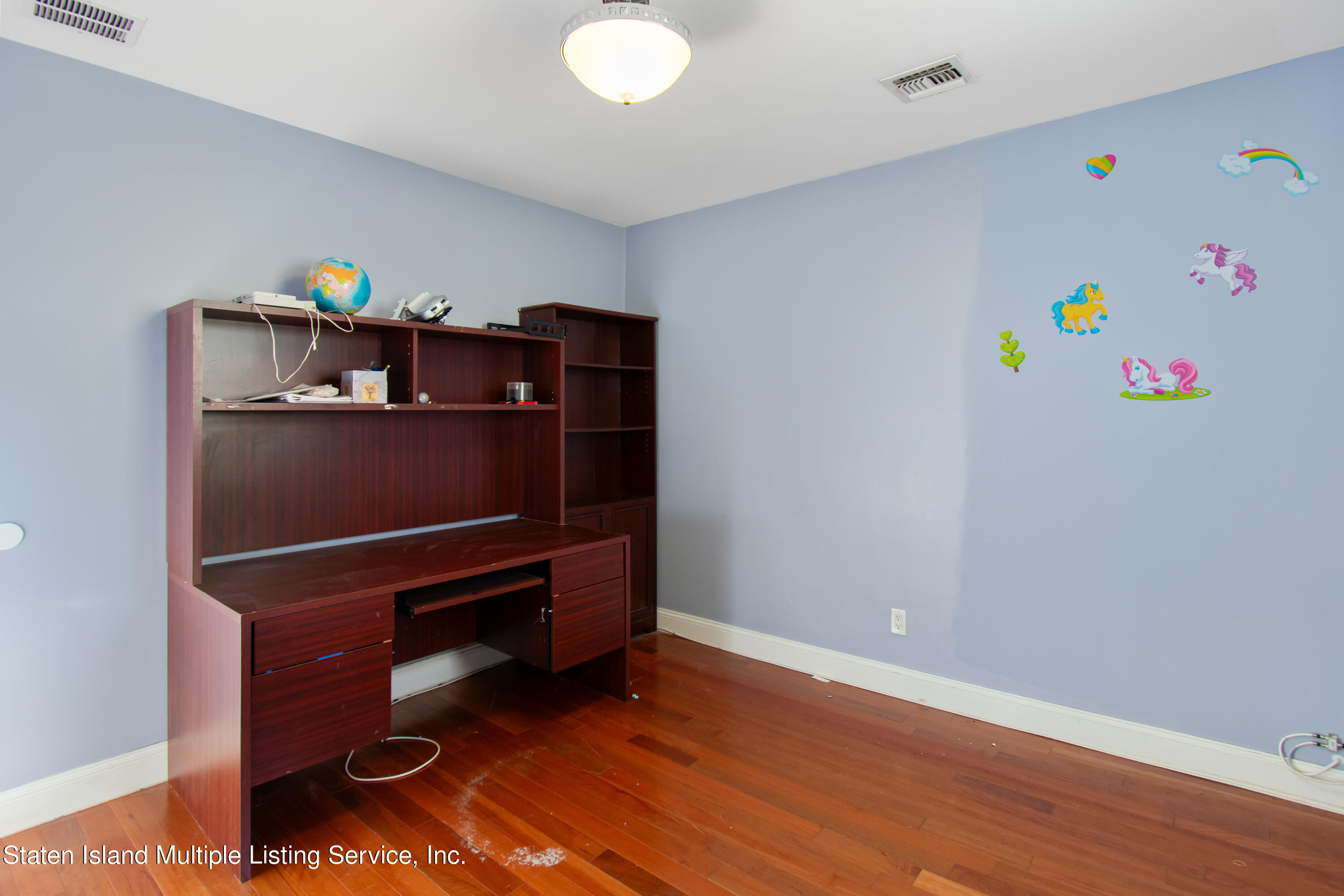 167 Sheraden Avenue Staten Island, NY 10314 - Photo 13 of 28 DSC_9307