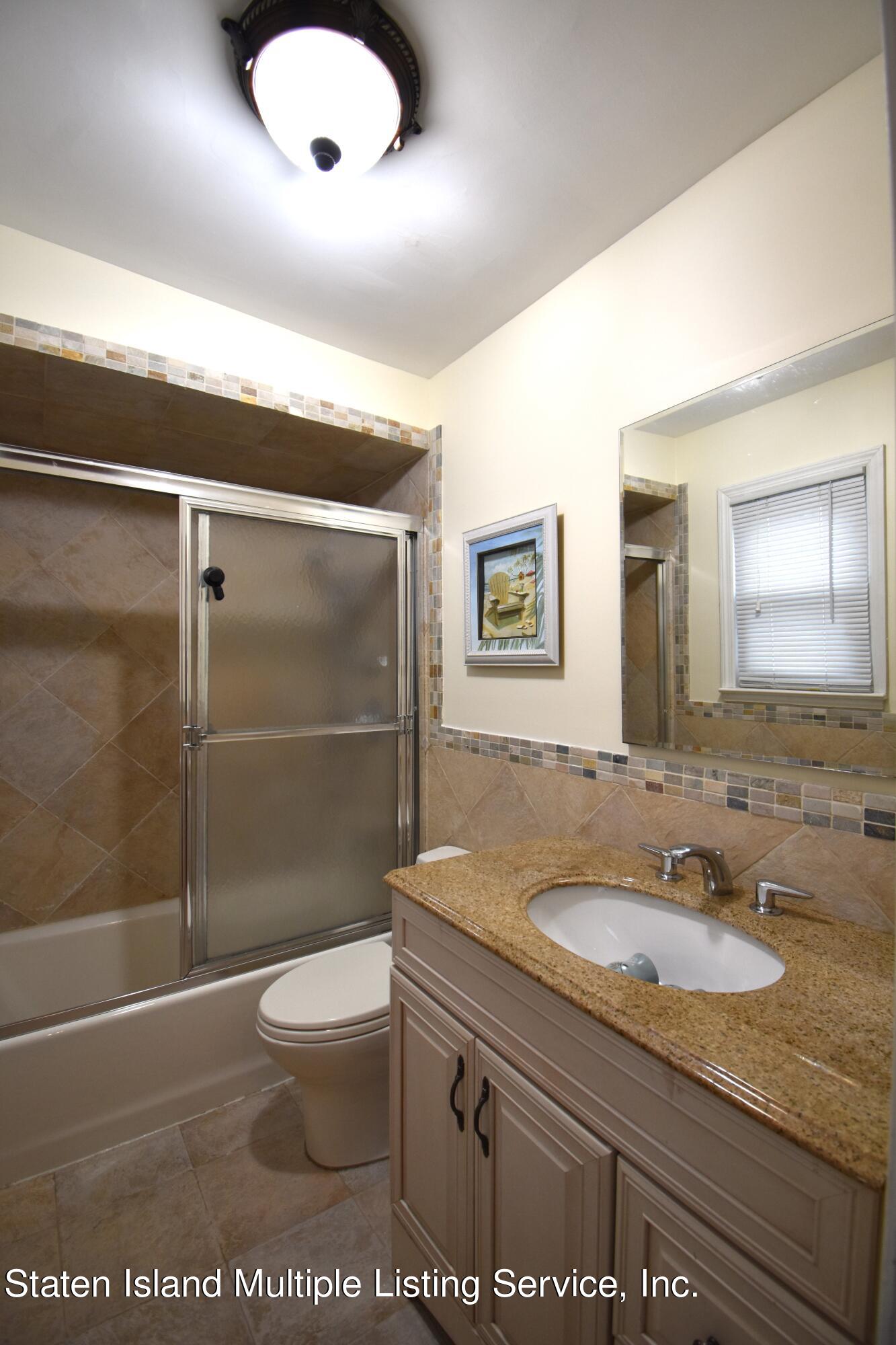 167 Sheraden Avenue Staten Island, NY 10314 - Photo 17 of 28 DSC_9320