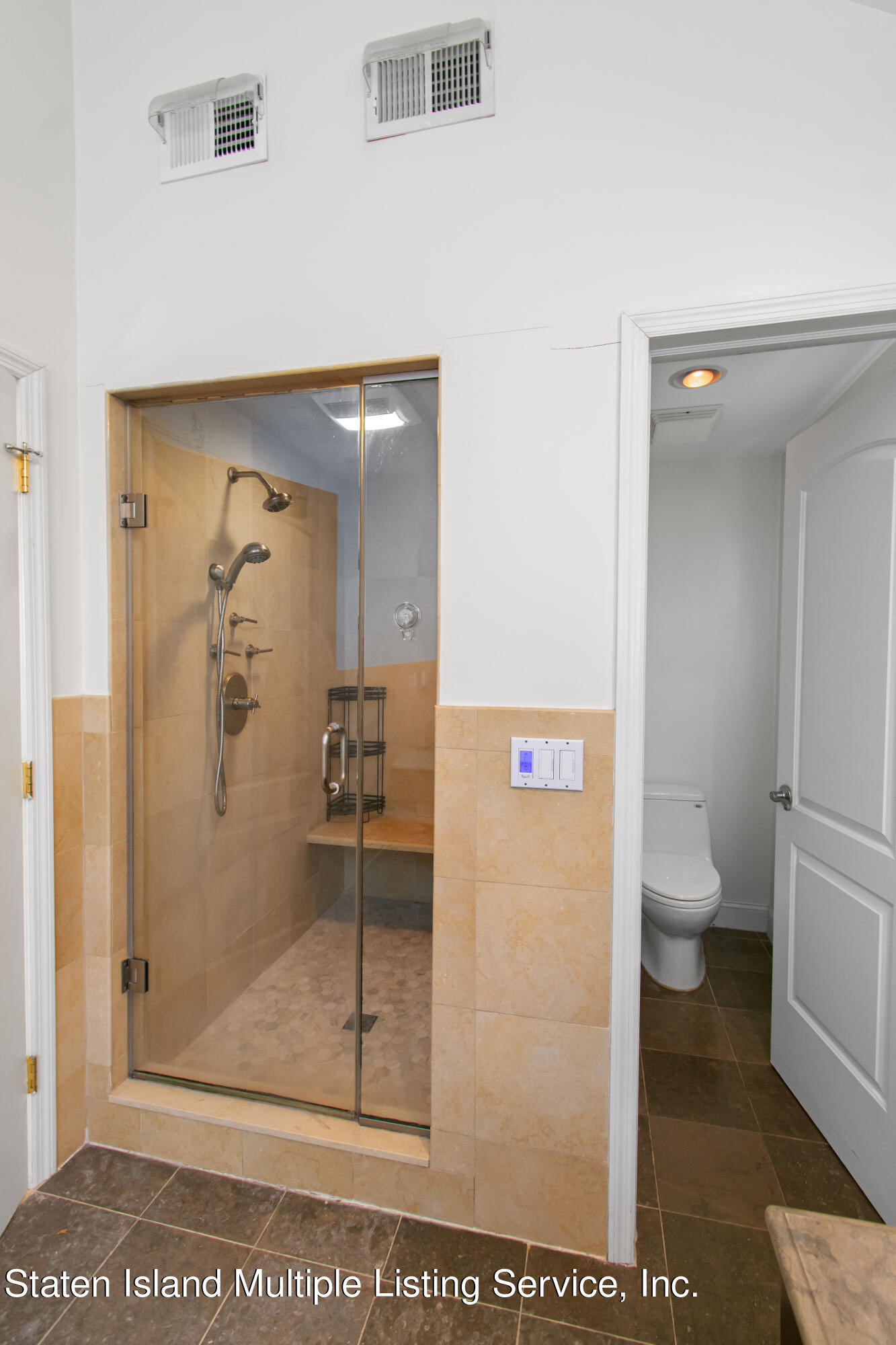 167 Sheraden Avenue Staten Island, NY 10314 - Photo 19 of 28 DSC_9313