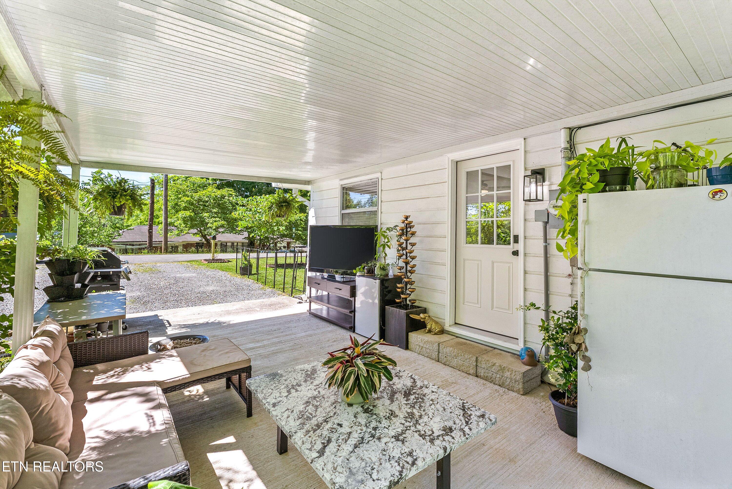 103 Loyola Lane Oak Ridge, TN 37830 - Photo 28 of 36 04-Patio A2