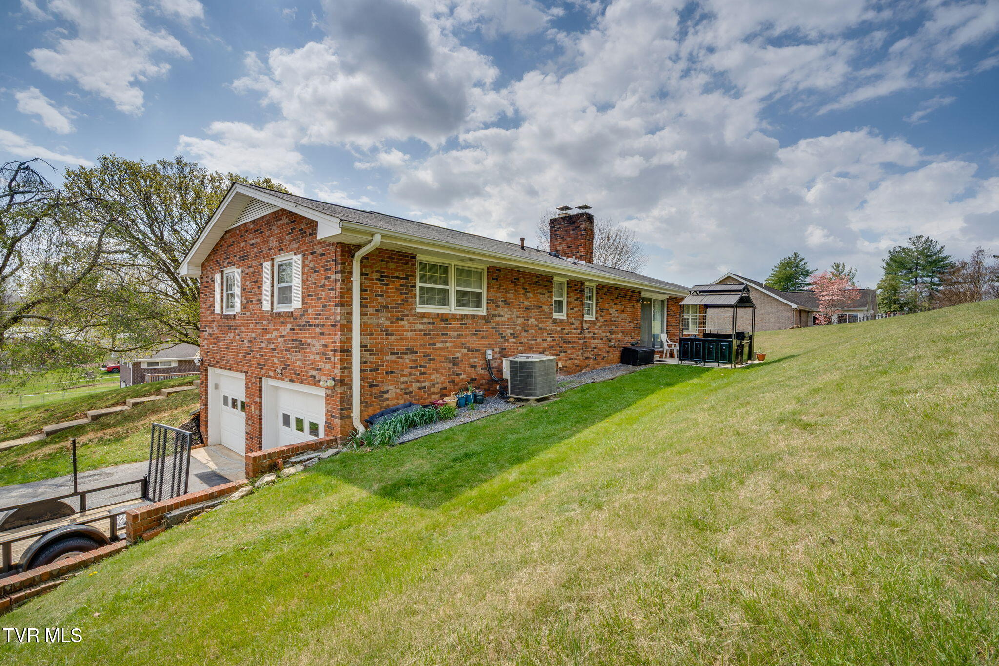 509 Pine Ridge Road Johnson City, TN 37601 - Photo 37 of 40 037
