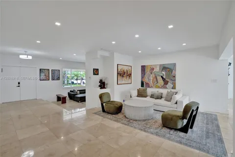 $1,295,000 | 18641 Northeast 21st Avenue, Miami, FL 33179