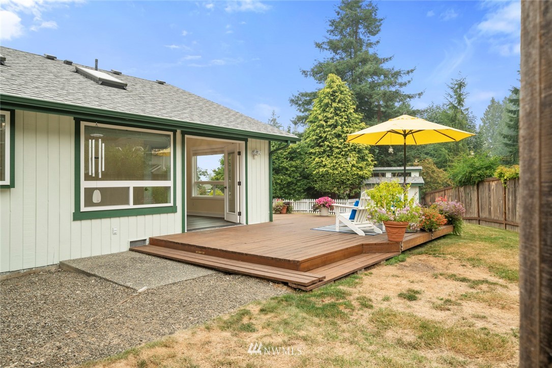 23513 22nd Avenue Southeast Bothell, WA 98021 - Photo 27 of 33 a view of a house with backyard and sitting area