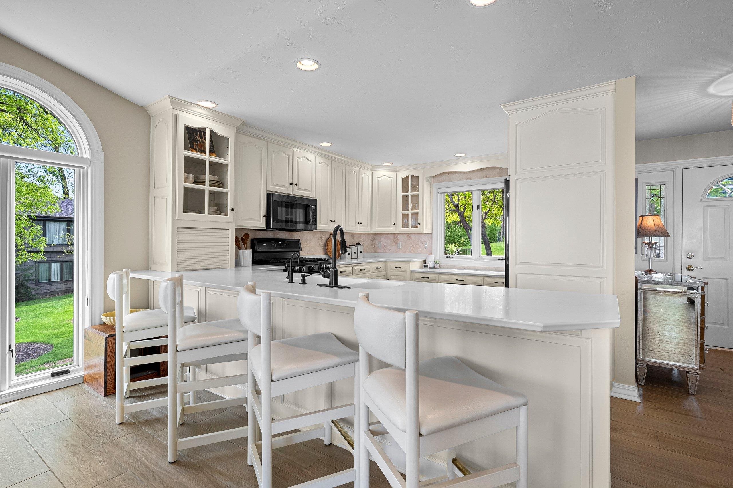 5035 Edgewater Beach Road Green Bay, WI 54311 - Photo 16 of 75