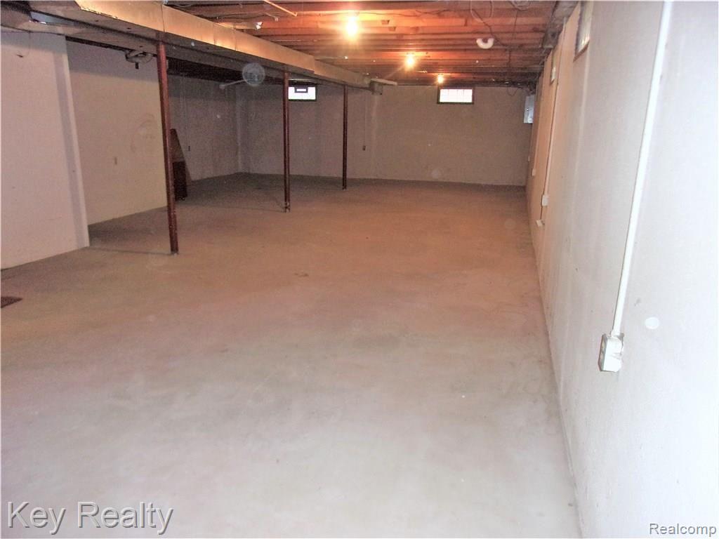 35455 Wick Road Romulus, MI 48174 - Photo 26 of 36 2013-04-05 07.11