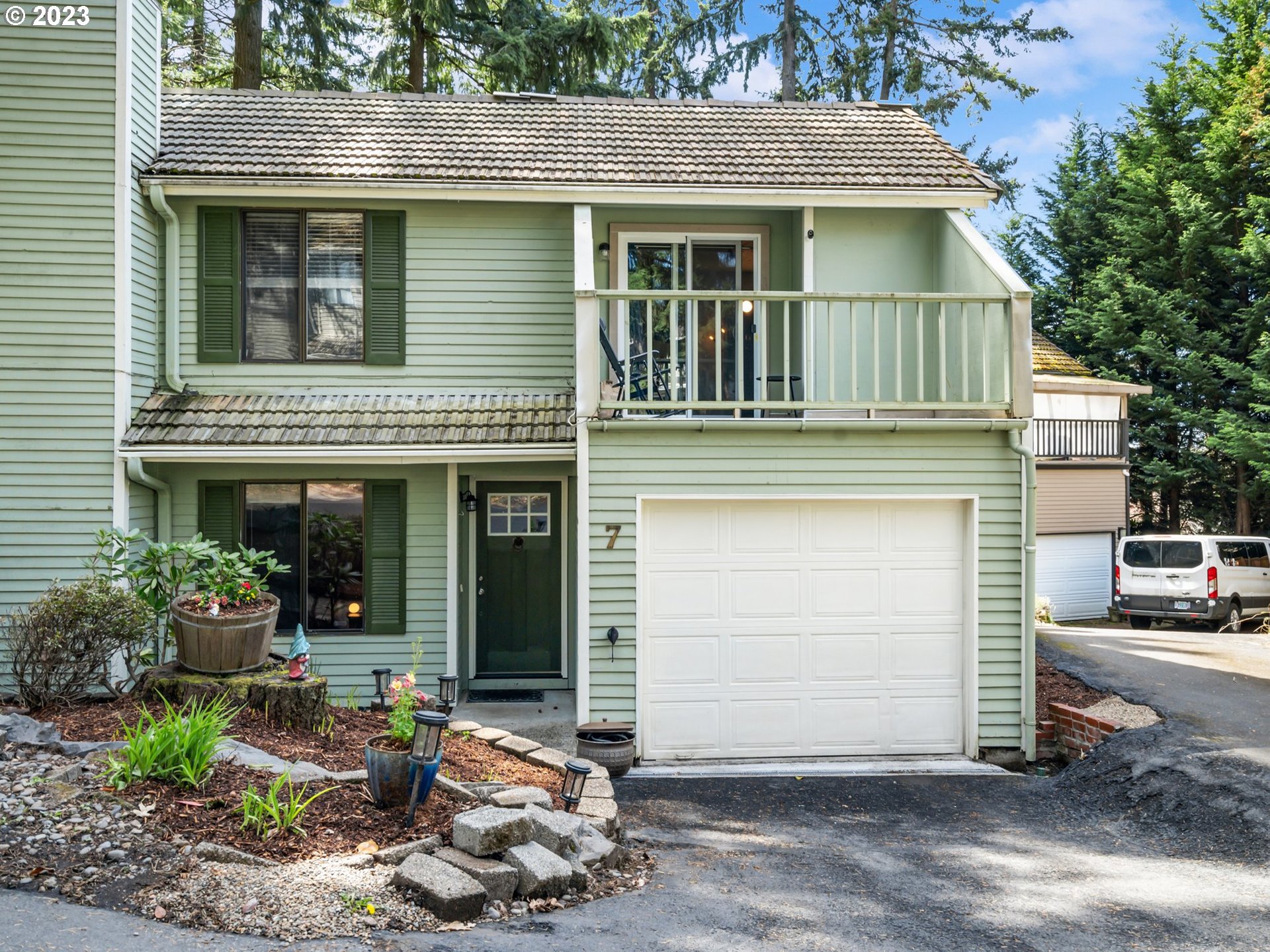 12340 Northwest McDaniel Road, Unit 7 Portland, OR 97229 - Photo 2 of 40 Gallery Image 2