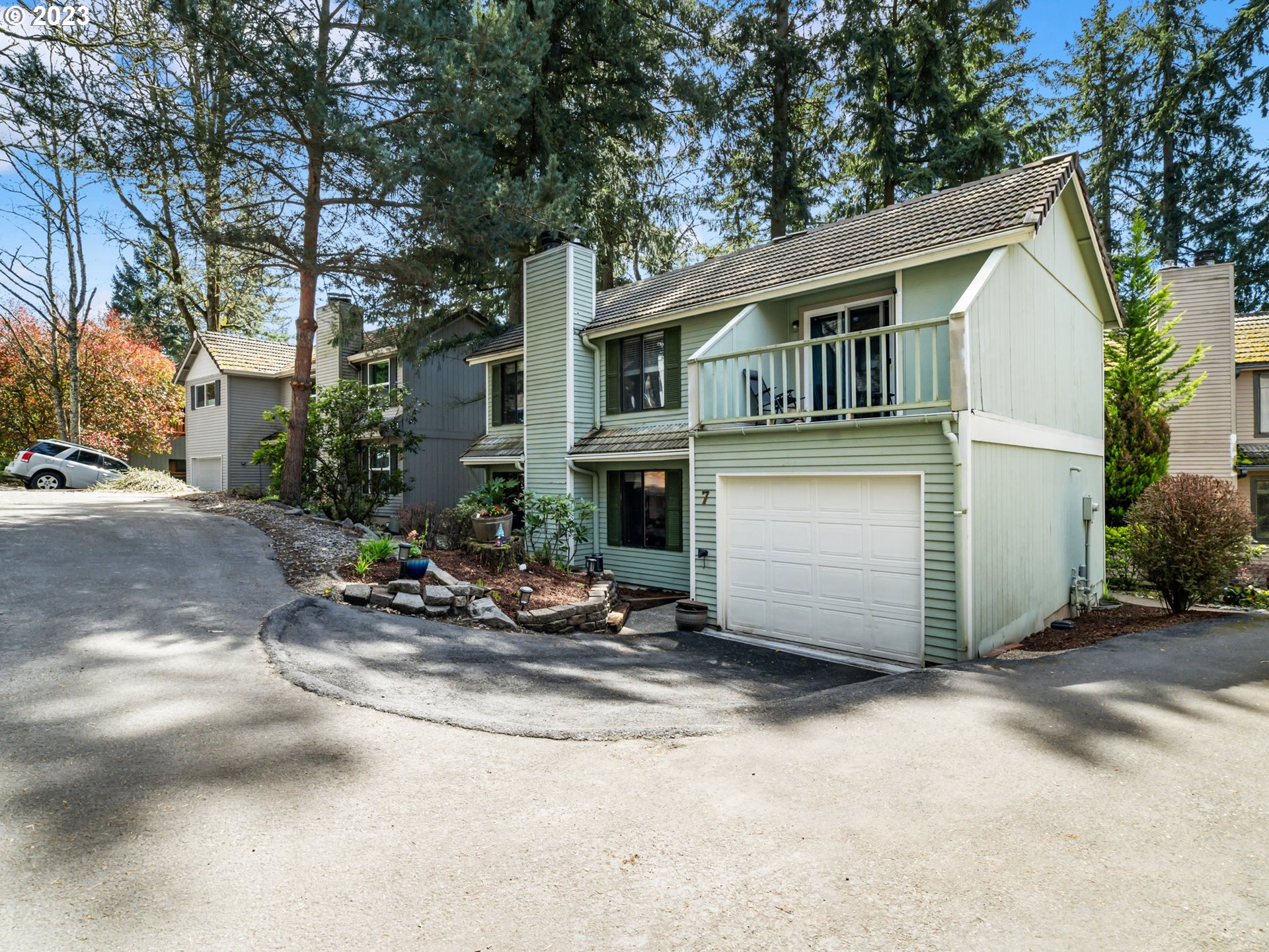 12340 Northwest McDaniel Road, Unit 7 Portland, OR 97229 - Photo 4 of 40 Gallery Image 4