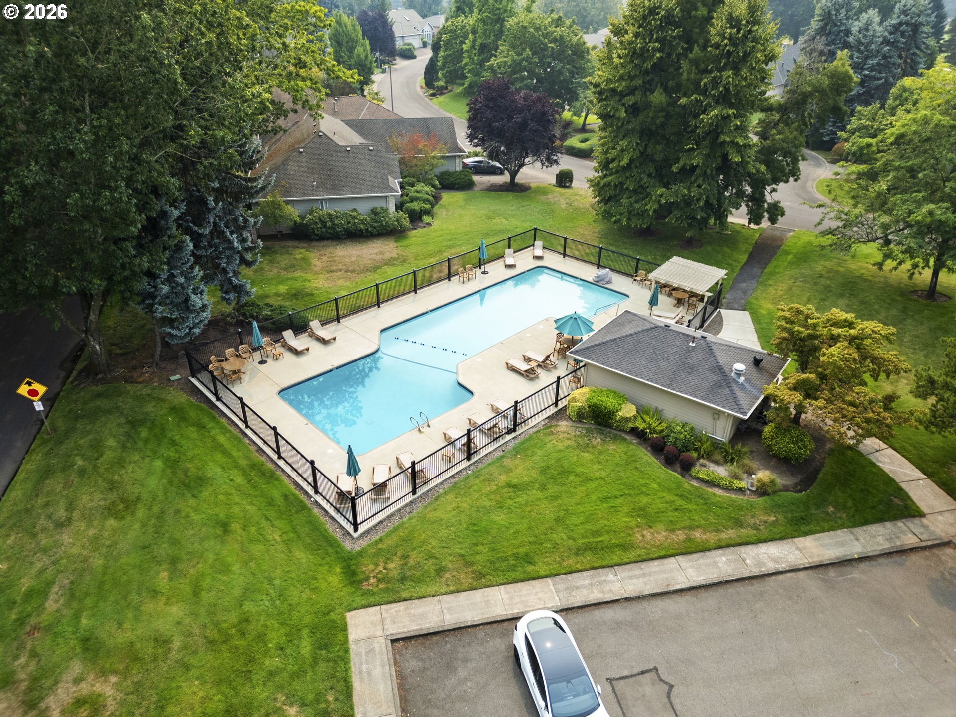 32485 Southwest Armitage Road Wilsonville, OR 97070 - Photo 35 of 37 Community Pool