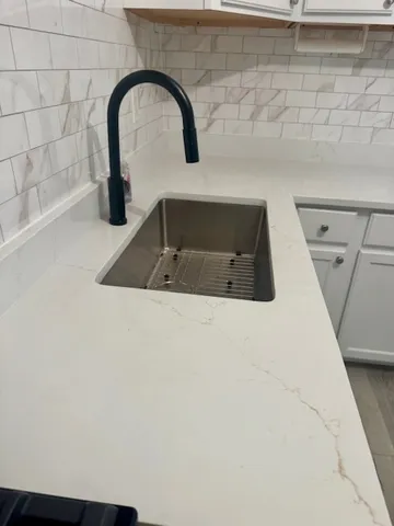 $229,000 | 1703 Hermon Avenue, Zion, IL 60099