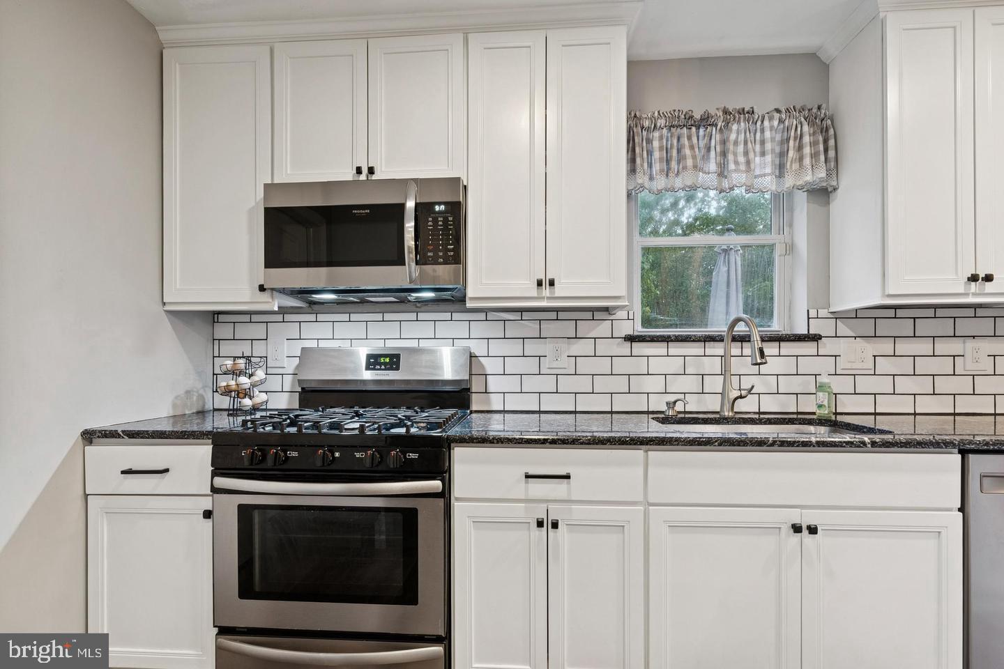 413 4th Avenue Chesilhurst, NJ 08089 - Photo 12 of 25