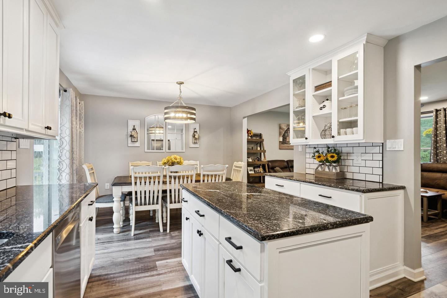 413 4th Avenue Chesilhurst, NJ 08089 - Photo 13 of 25