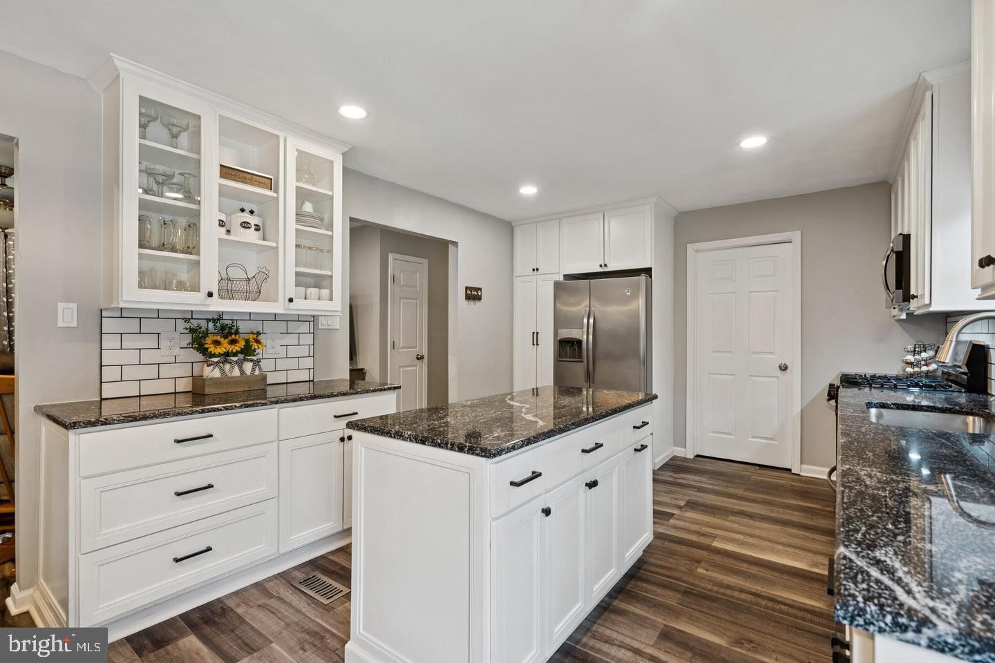 413 4th Avenue Chesilhurst, NJ 08089 - Photo 19 of 25