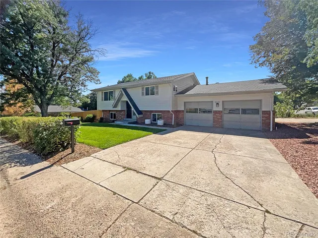 $607,000 | 8090 West 68th Avenue, Arvada, CO 80004