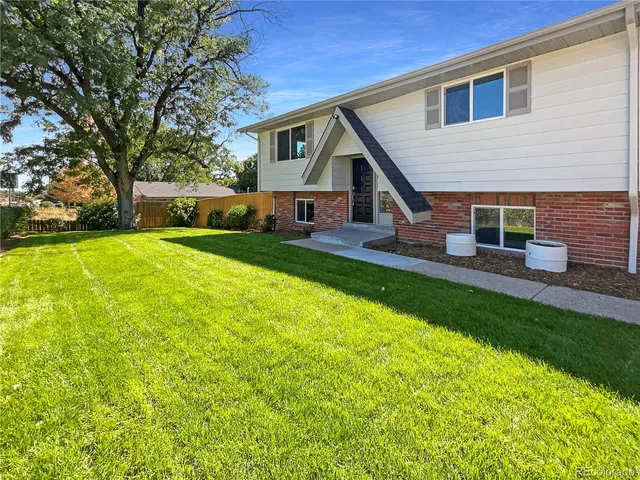 $607,000 | 8090 West 68th Avenue, Arvada, CO 80004