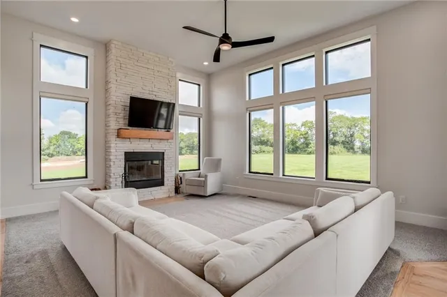 $1,395,000 | 6320 Northwest 164th Street, Smithville, MO 64089