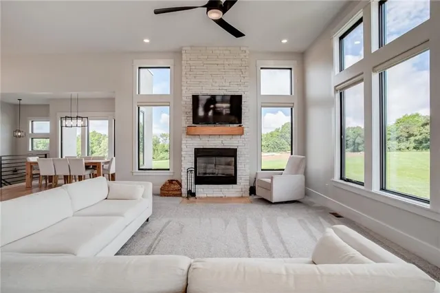 $1,395,000 | 6320 Northwest 164th Street, Smithville, MO 64089