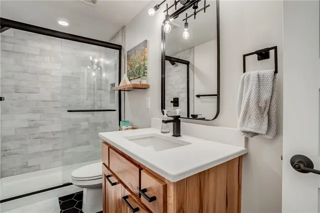 $1,395,000 | 6320 Northwest 164th Street, Smithville, MO 64089