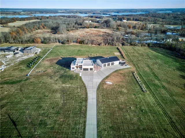 $1,395,000 | 6320 Northwest 164th Street, Smithville, MO 64089