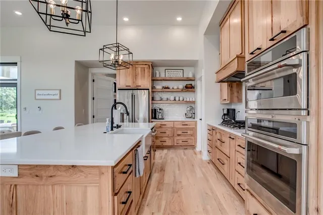 $1,395,000 | 6320 Northwest 164th Street, Smithville, MO 64089