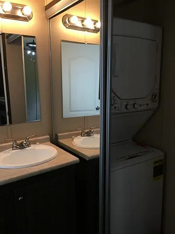 $725 | 15 Starlight Drive, Huntsville, TX 77320