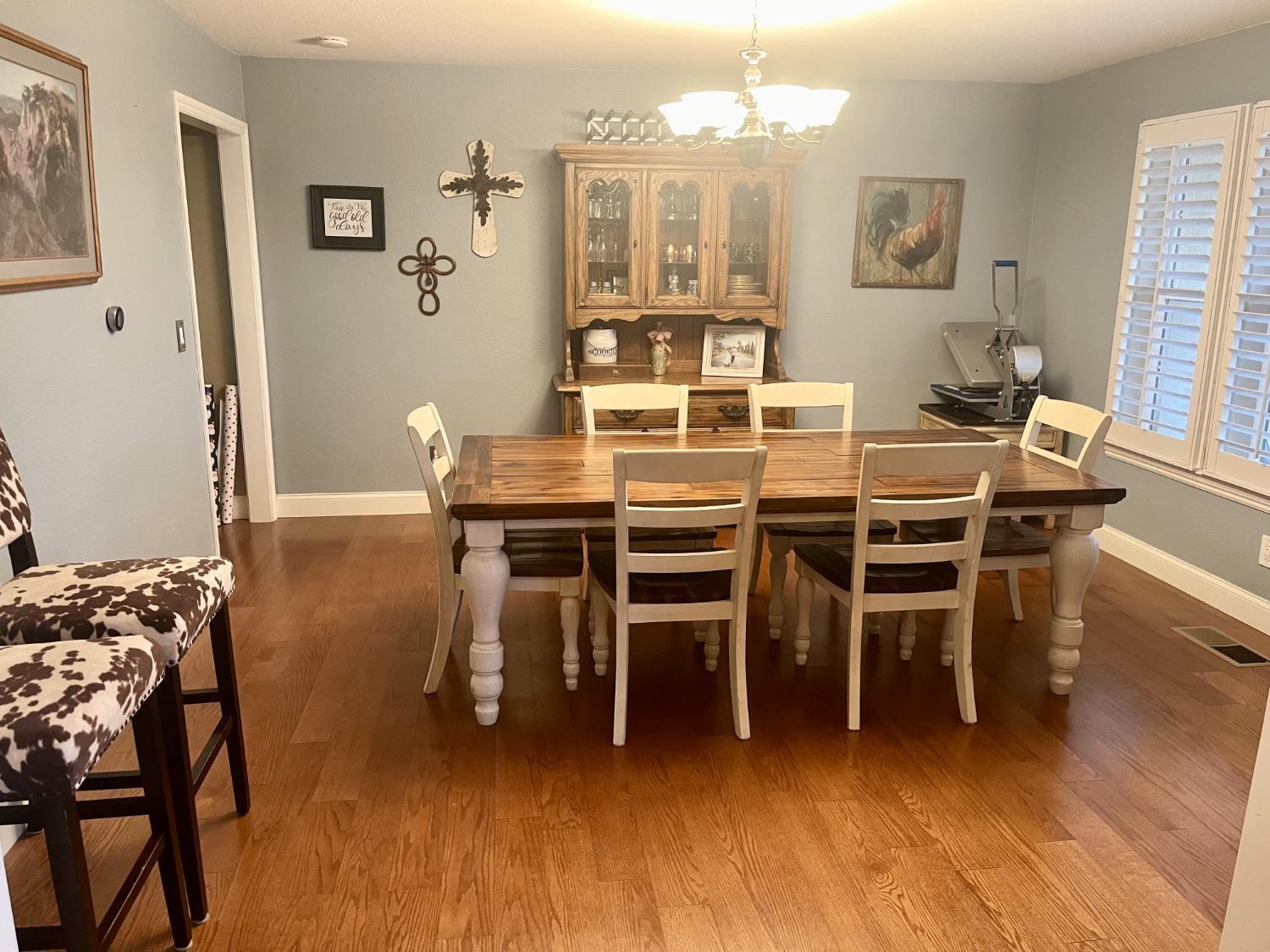 42072 Corral Drive Three Rivers, CA 93271 - Photo 12 of 59 Formal dining room