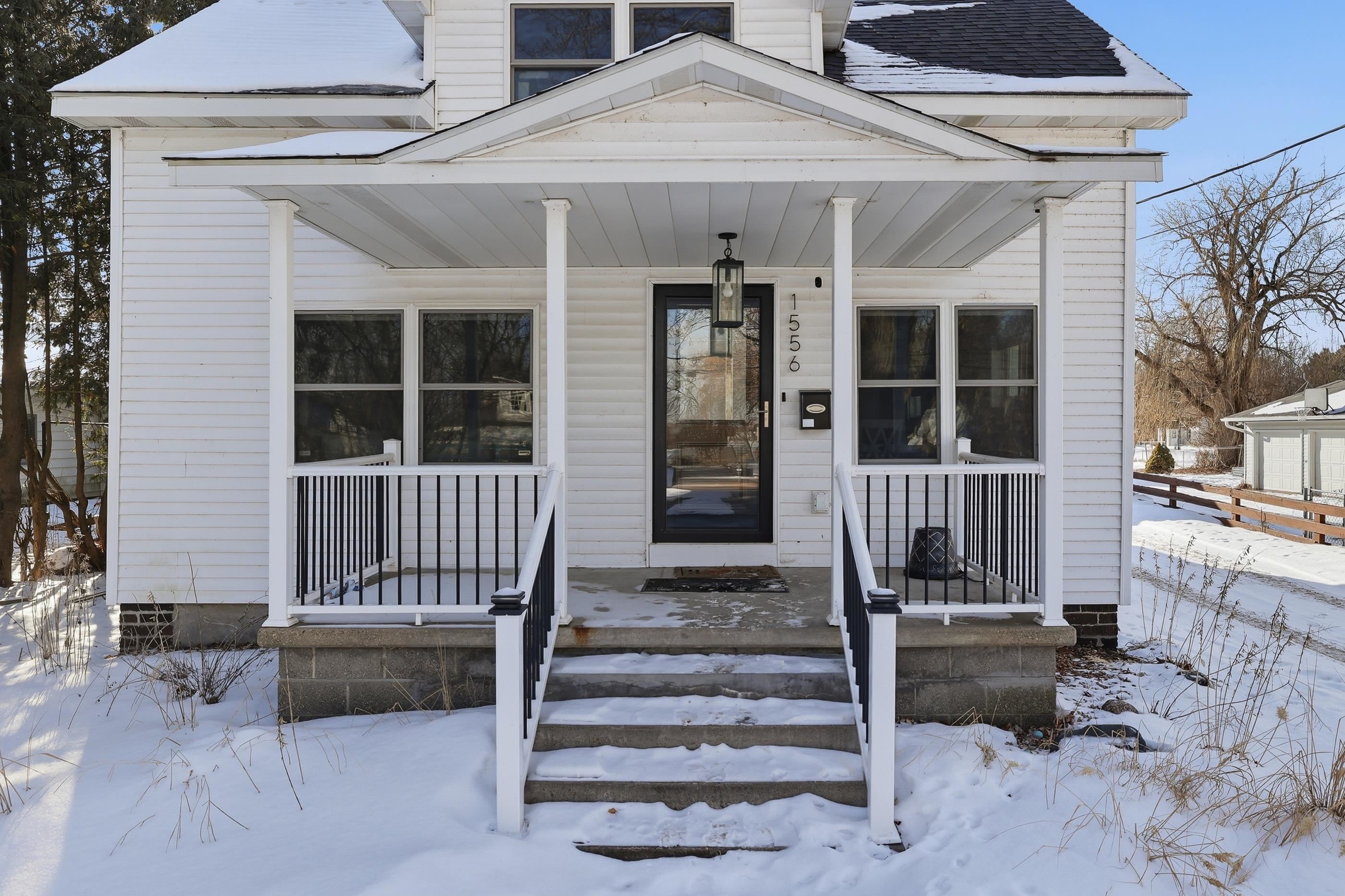 1556 West River Drive Stevens Point, WI 54481 - Photo 2 of 36