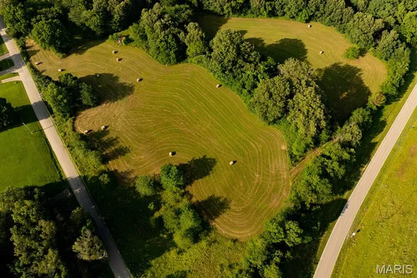 $895,000 | 14038 County Road 405, Dexter, MO 63841