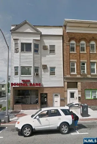 $2,950 | 17 Kearny Avenue, Unit 1, Kearny, NJ 07032