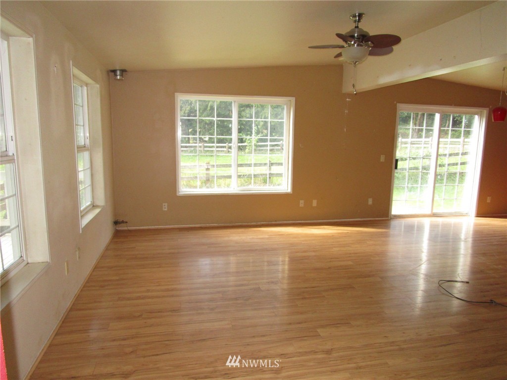 22415 Dubuque Road Snohomish, WA 98290 - Photo 3 of 24