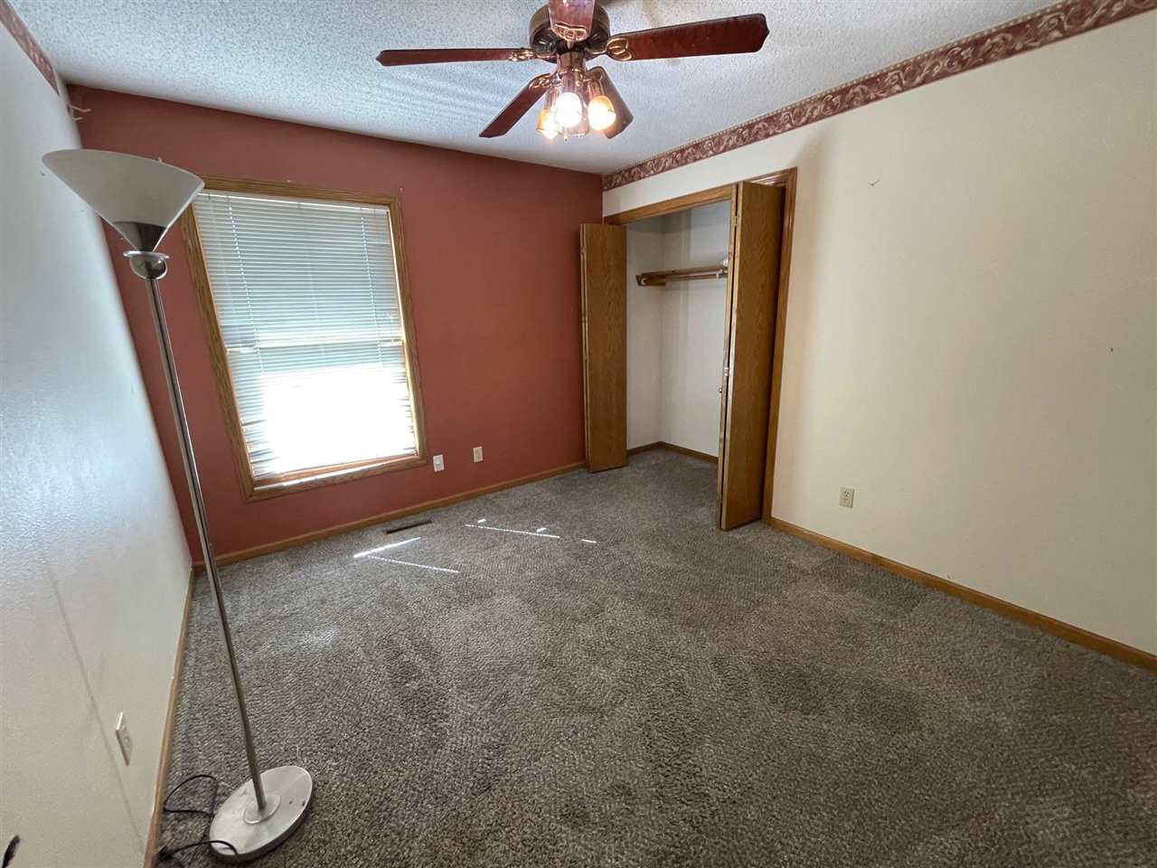 3221 Edgewood Road Southwest Cedar Rapids, IA 52404 - Photo 17 of 31 Gallery Image 17